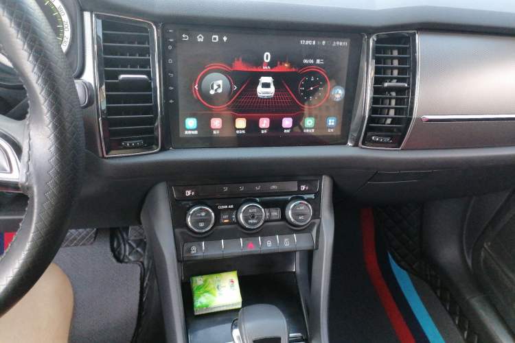 Used Skoda Kodiaq 2018 Facelifted TSI330 5-Seater Two-Wheel-Drive Comfort Edition Audio And AC Panel