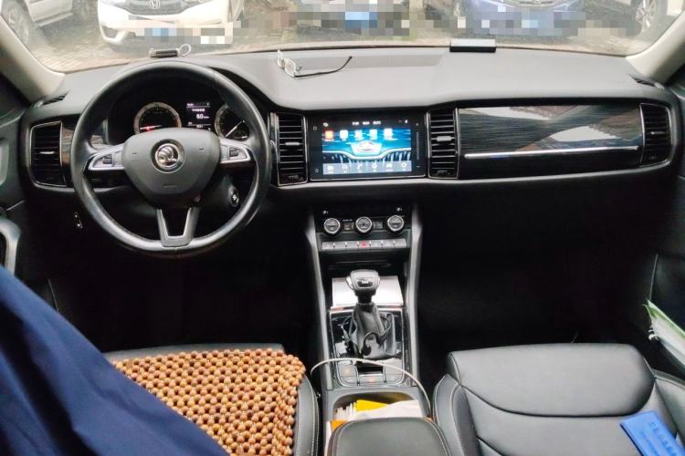 Used Skoda Kodiaq 2018 Restyled TSI330 7-Seater Two-Wheel Drive Luxury Enjoyment Edition Center Console