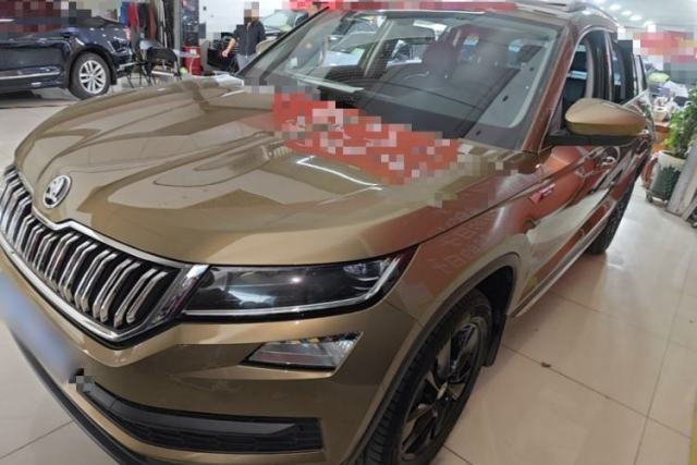 Ojetý Skoda Kodiaq 2018 Facelifted TSI330 5-Seater Two-Wheel-Drive Luxury Enjoyment Edition