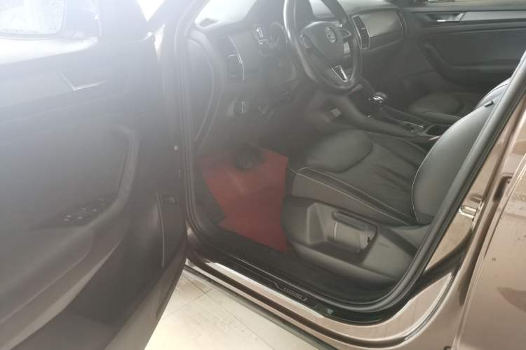 Used Skoda Kodiaq 2018 Facelifted TSI330 5-Seater Two-Wheel-Drive Luxury Edition Driver Seat