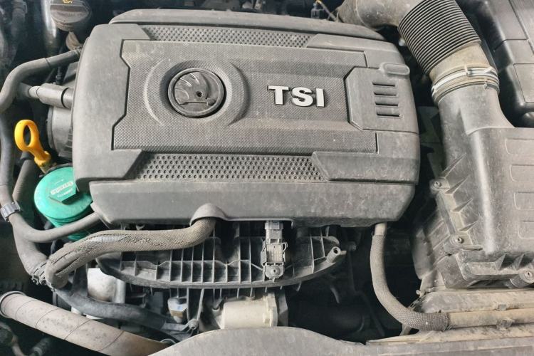 Used Skoda Kodiaq 2018 TSI380 7-Seater Four-Wheel-Drive Flagship Edition Engine Bay