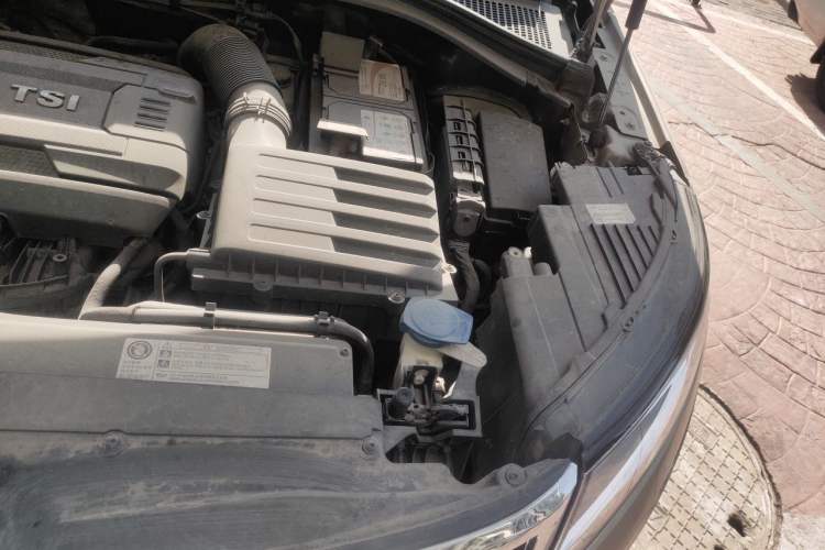 Used Skoda Kodiaq 2018 TSI330 7-Seater Two-Wheel-Drive Luxury Enjoyment Edition Engine Bay Left