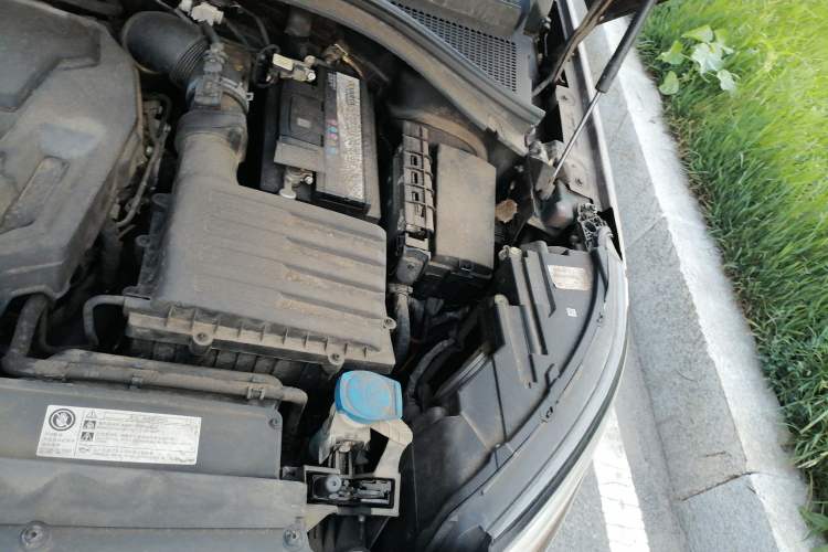 Used Skoda Kodiaq 2018 Facelifted TSI330 5-Seater Two-Wheel-Drive Comfort Edition Engine Bay Left