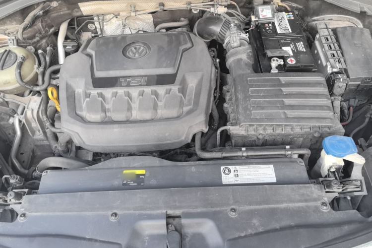 Used Skoda Kodiaq 2018 Facelifted TSI330 5-Seater Two-Wheel-Drive Comfort Edition Engine Bay