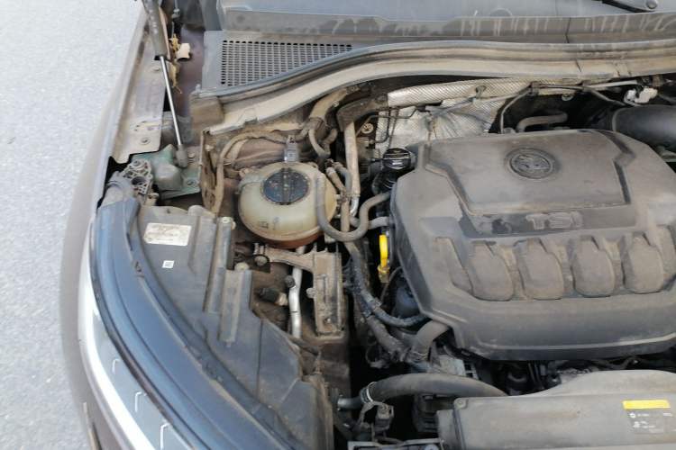 Used Skoda Kodiaq 2018 Facelifted TSI330 5-Seater Two-Wheel-Drive Comfort Edition Engine Bay Right