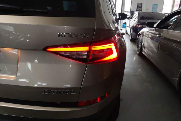 Used Skoda Kodiaq 2018 TSI380 7-Seater Four-Wheel-Drive Flagship Edition Exterior 3