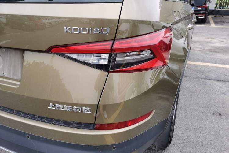 Used Skoda Kodiaq 2018 Facelifted TSI330 5-Seater Two-Wheel-Drive Luxury Enjoyment Edition Exterior 6