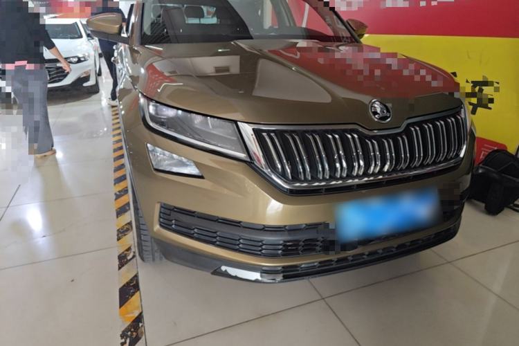 Used Skoda Kodiaq 2018 Facelifted TSI330 5-Seater Two-Wheel-Drive Luxury Enjoyment Edition Front