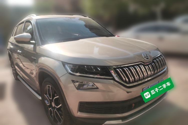 Used Skoda Kodiaq 2018 TSI330 7-Seater Two-Wheel-Drive Luxury Enjoyment Edition Front Right 45 Deg