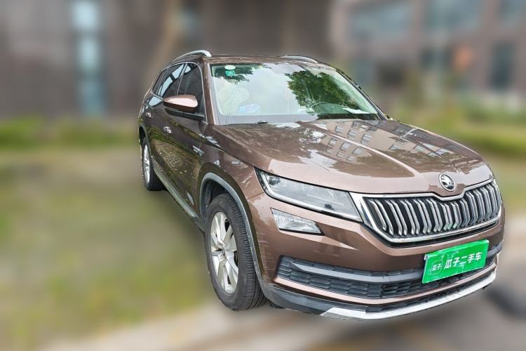 Used Skoda Kodiaq 2018 TSI330 5-Seater Two-Wheel-Drive Luxury Enjoyment Edition Front Right 45 Deg