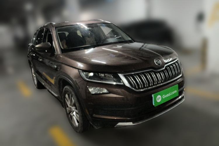 Used Skoda Kodiaq 2018 Facelifted TSI330 5-Seater Two-Wheel-Drive Luxury Enjoyment Edition Front Right 45 Deg