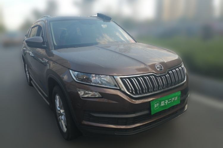 Used Skoda Kodiaq 2018 Facelifted TSI330 5-Seater Two-Wheel-Drive Comfort Edition Front Right 45 Deg