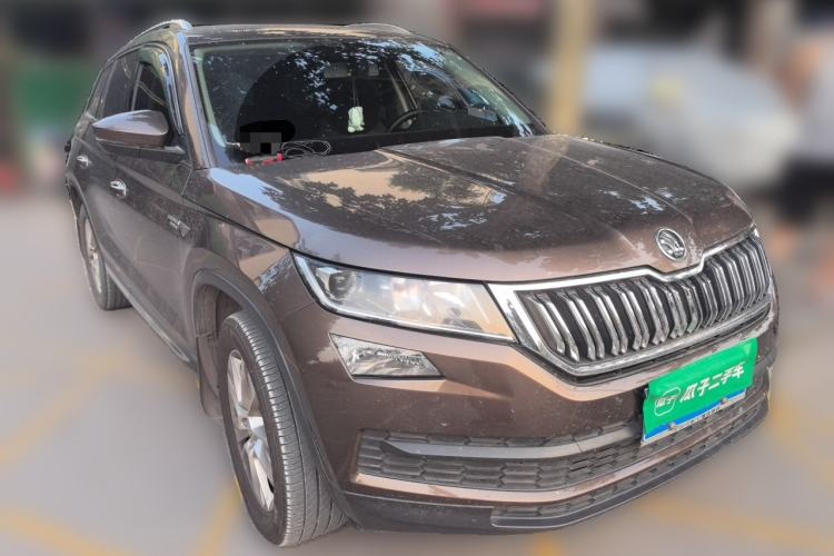 Used Skoda Kodiaq 2018 Facelifted TSI330 5-Seater Two-Wheel-Drive Comfort Edition Front Right 45 Deg