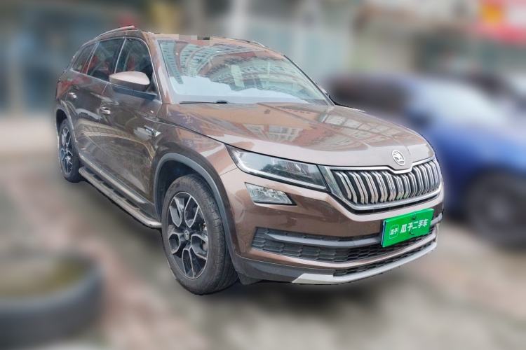 Used Skoda Kodiaq 2018 Restyled TSI330 7-Seater Two-Wheel Drive Luxury Enjoyment Edition Front Right 45 Deg