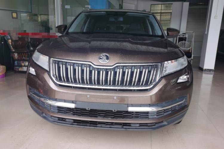 Used Skoda Kodiaq 2018 Facelifted TSI330 5-Seater Two-Wheel-Drive Luxury Edition Front