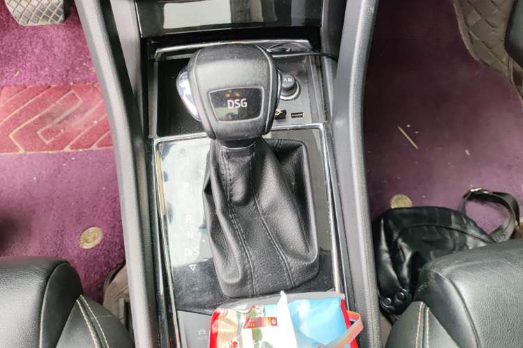 Used Skoda Kodiaq 2018 TSI330 5-Seater Two-Wheel-Drive Luxury Enjoyment Edition Gear Lever