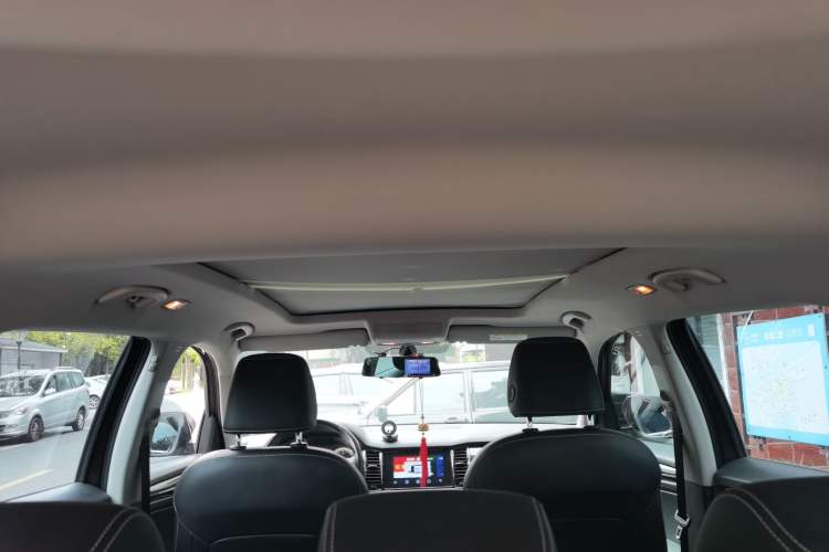 Used Skoda Kodiaq 2018 Facelifted TSI330 5-Seater Two-Wheel-Drive Luxury Enjoyment Edition Headliner