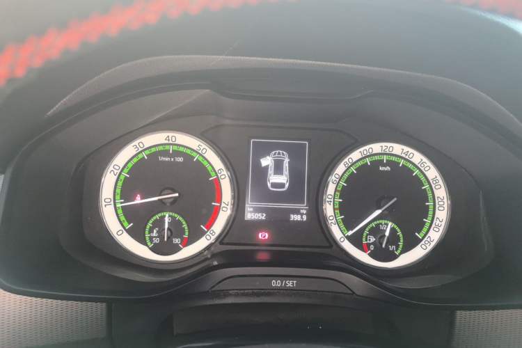 Used Skoda Kodiaq 2018 Facelifted TSI330 5-Seater Two-Wheel-Drive Comfort Edition Instrument Cluster