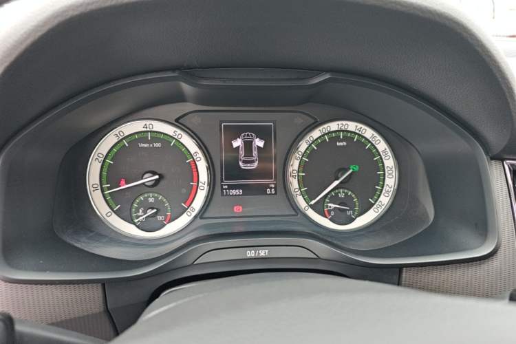 Used Skoda Kodiaq 2018 Facelifted TSI330 5-Seater Two-Wheel-Drive Comfort Edition Instrument Cluster