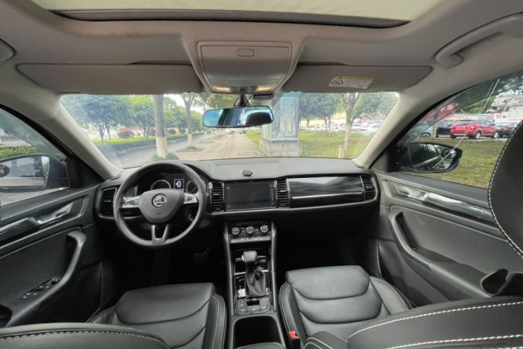 Used Skoda Kodiaq 2018 Facelifted TSI330 5-Seater Two-Wheel-Drive Luxury Enjoyment Edition Interior 1