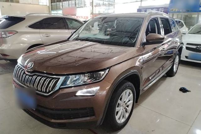 Ojetý Skoda Kodiaq 2018 Facelifted TSI330 5-Seater Two-Wheel-Drive Comfort Edition
