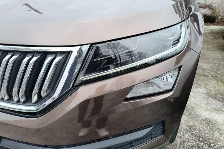 Used Skoda Kodiaq 2018 Facelifted TSI330 5-Seater Two-Wheel-Drive Luxury Enjoyment Edition Left Front Headlight