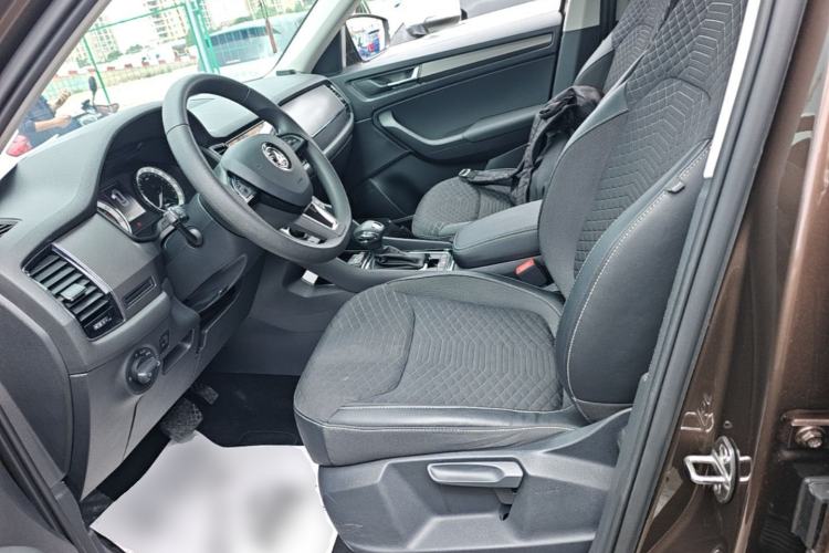 Used Skoda Kodiaq 2018 Facelifted TSI330 5-Seater Two-Wheel-Drive Comfort Edition Left Front Seat