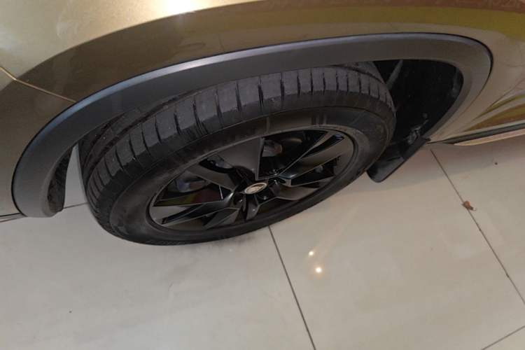Used Skoda Kodiaq 2018 Facelifted TSI330 5-Seater Two-Wheel-Drive Luxury Enjoyment Edition Left Front Wheel Hub