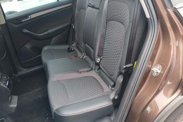 Used Skoda Kodiaq 2018 Facelifted TSI330 5-Seater Two-Wheel-Drive Comfort Edition Left Rear Seat