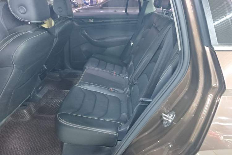 Used Skoda Kodiaq 2018 Facelifted TSI330 5-Seater Two-Wheel-Drive Luxury Enjoyment Edition Left Rear Seat