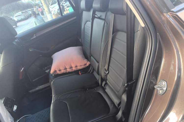 Used Skoda Kodiaq 2018 Facelifted TSI330 5-Seater Two-Wheel-Drive Comfort Edition Left Rear Seat