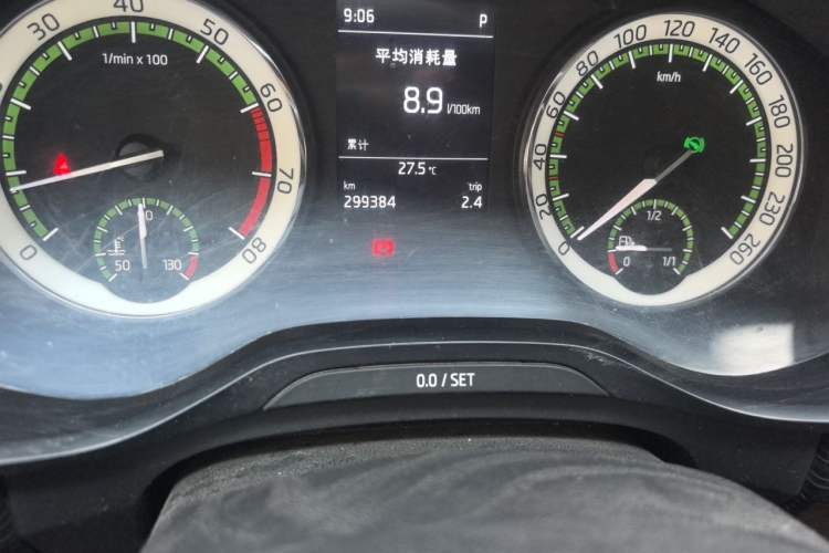 Used Skoda Kodiaq 2018 TSI330 5-Seater Two-Wheel-Drive Luxury Enjoyment Edition Odometer Close Up