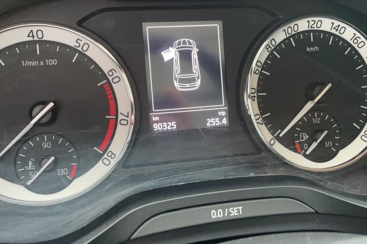 Used Skoda Kodiaq 2018 Facelifted TSI330 5-Seater Two-Wheel-Drive Luxury Enjoyment Edition Odometer Close Up