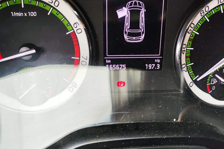Used Skoda Kodiaq 2018 TSI330 5-Seater Two-Wheel-Drive Luxury Enjoyment Edition Odometer Close Up