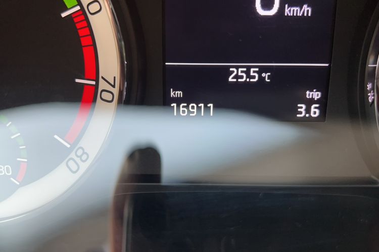 Used Skoda Kodiaq 2018 Restyled TSI330 7-Seater Two-Wheel Drive Luxury Enjoyment Edition Odometer Close Up