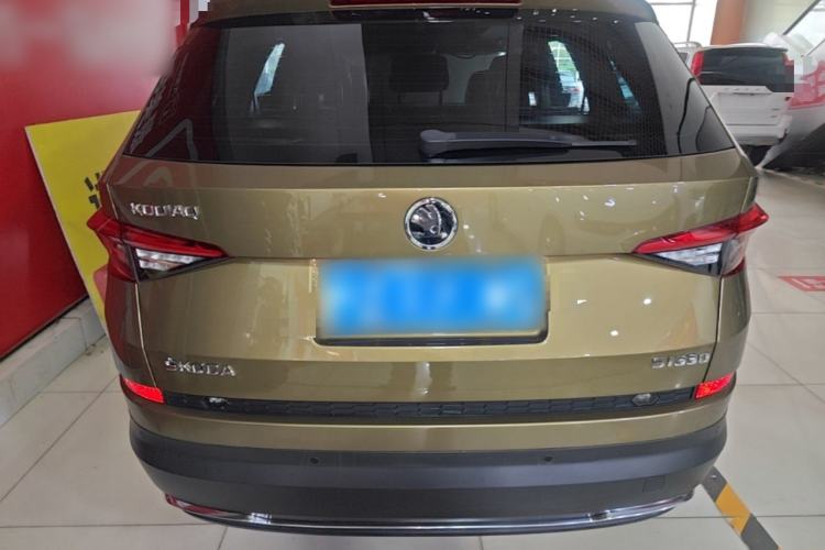 Used Skoda Kodiaq 2018 Facelifted TSI330 5-Seater Two-Wheel-Drive Luxury Enjoyment Edition Rear