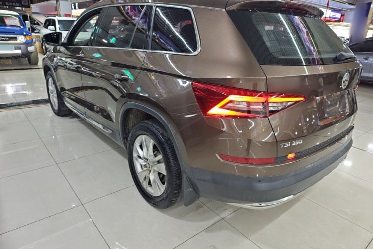 Used Skoda Kodiaq 2018 Facelifted TSI330 5-Seater Two-Wheel-Drive Luxury Enjoyment Edition Rear Left 45 Deg