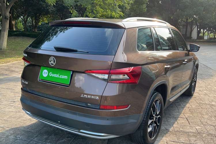 Used Skoda Kodiaq 2018 Restyled TSI330 7-Seater Two-Wheel Drive Luxury Enjoyment Edition Rear Right 45 Deg