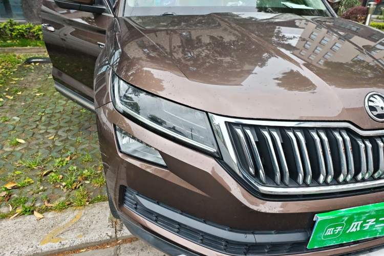 Used Skoda Kodiaq 2018 TSI330 5-Seater Two-Wheel-Drive Luxury Enjoyment Edition Right Front Headlight