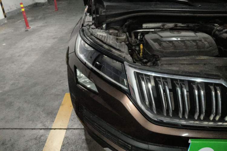 Used Skoda Kodiaq 2018 Facelifted TSI330 5-Seater Two-Wheel-Drive Luxury Enjoyment Edition Right Front Headlight