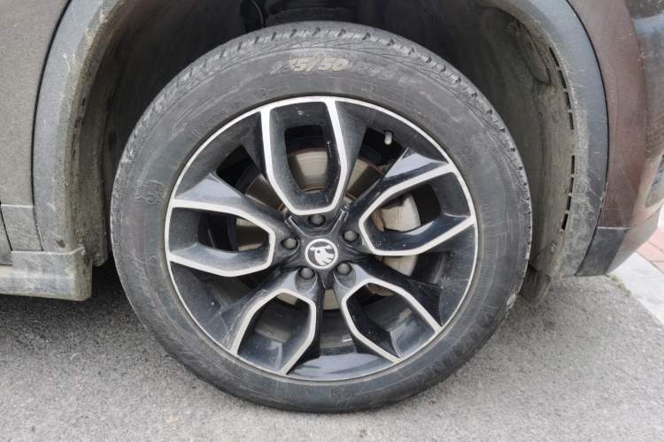 Used Skoda Kodiaq 2018 Restyled TSI330 7-Seater Two-Wheel Drive Luxury Enjoyment Edition Right Front Wheel Hub