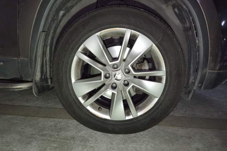 Used Skoda Kodiaq 2018 Facelifted TSI330 5-Seater Two-Wheel-Drive Luxury Enjoyment Edition Right Front Wheel Hub