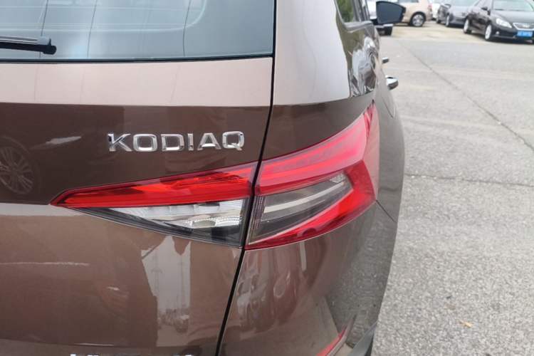 Used Skoda Kodiaq 2018 Facelifted TSI330 5-Seater Two-Wheel-Drive Comfort Edition Right Rear Taillight