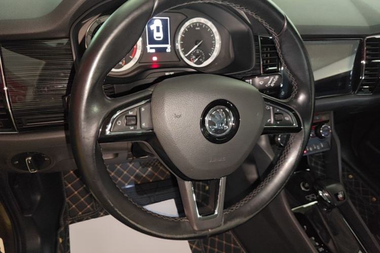 Used Skoda Kodiaq 2018 Facelifted TSI330 5-Seater Two-Wheel-Drive Luxury Enjoyment Edition Steering Wheel