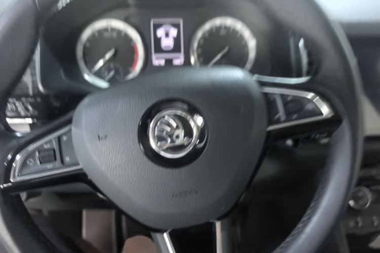 Used Skoda Kodiaq 2018 TSI330 5-Seater Two-Wheel-Drive Luxury Enjoyment Edition Steering Wheel