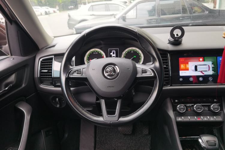 Used Skoda Kodiaq 2018 Facelifted TSI330 5-Seater Two-Wheel-Drive Luxury Enjoyment Edition Steering Wheel