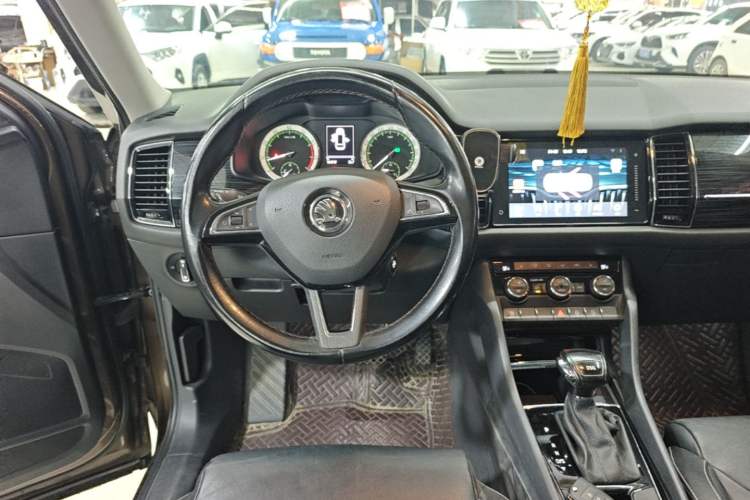 Used Skoda Kodiaq 2018 Facelifted TSI330 5-Seater Two-Wheel-Drive Luxury Enjoyment Edition Steering Wheel
