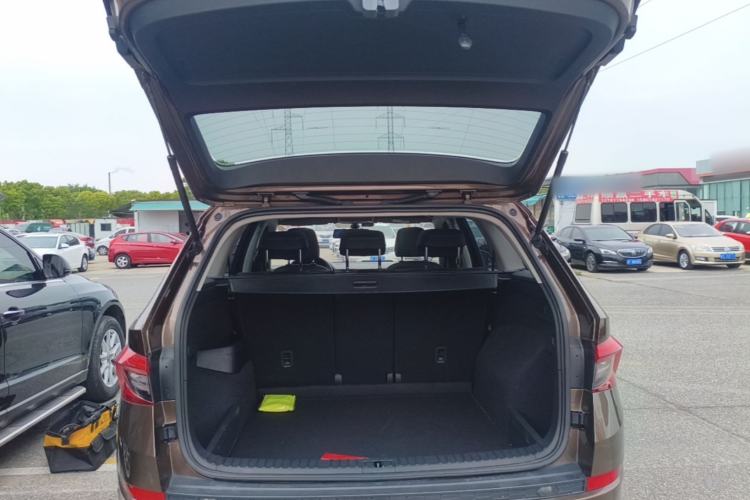 Used Skoda Kodiaq 2018 Facelifted TSI330 5-Seater Two-Wheel-Drive Comfort Edition Trunk