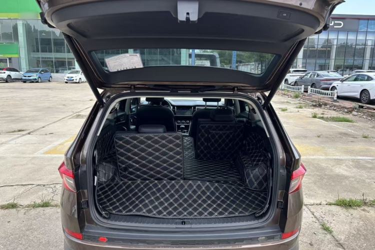 Used Skoda Kodiaq 2018 Restyled TSI330 7-Seater Two-Wheel Drive Luxury Enjoyment Edition Trunk