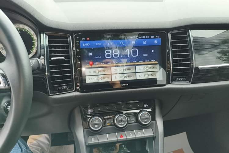 Used Skoda Kodiaq 2018 TSI330 7-Seater Two-Wheel-Drive Luxury Enjoyment Edition Audio And AC Panel